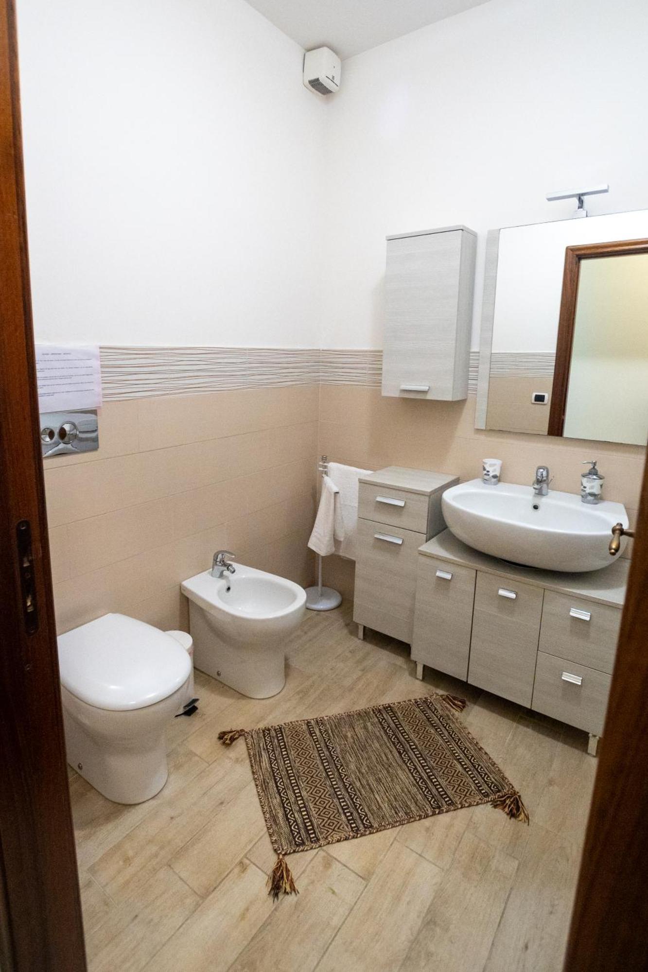 Corallo Holiday House Acitrezza Ачитреца Екстериор снимка