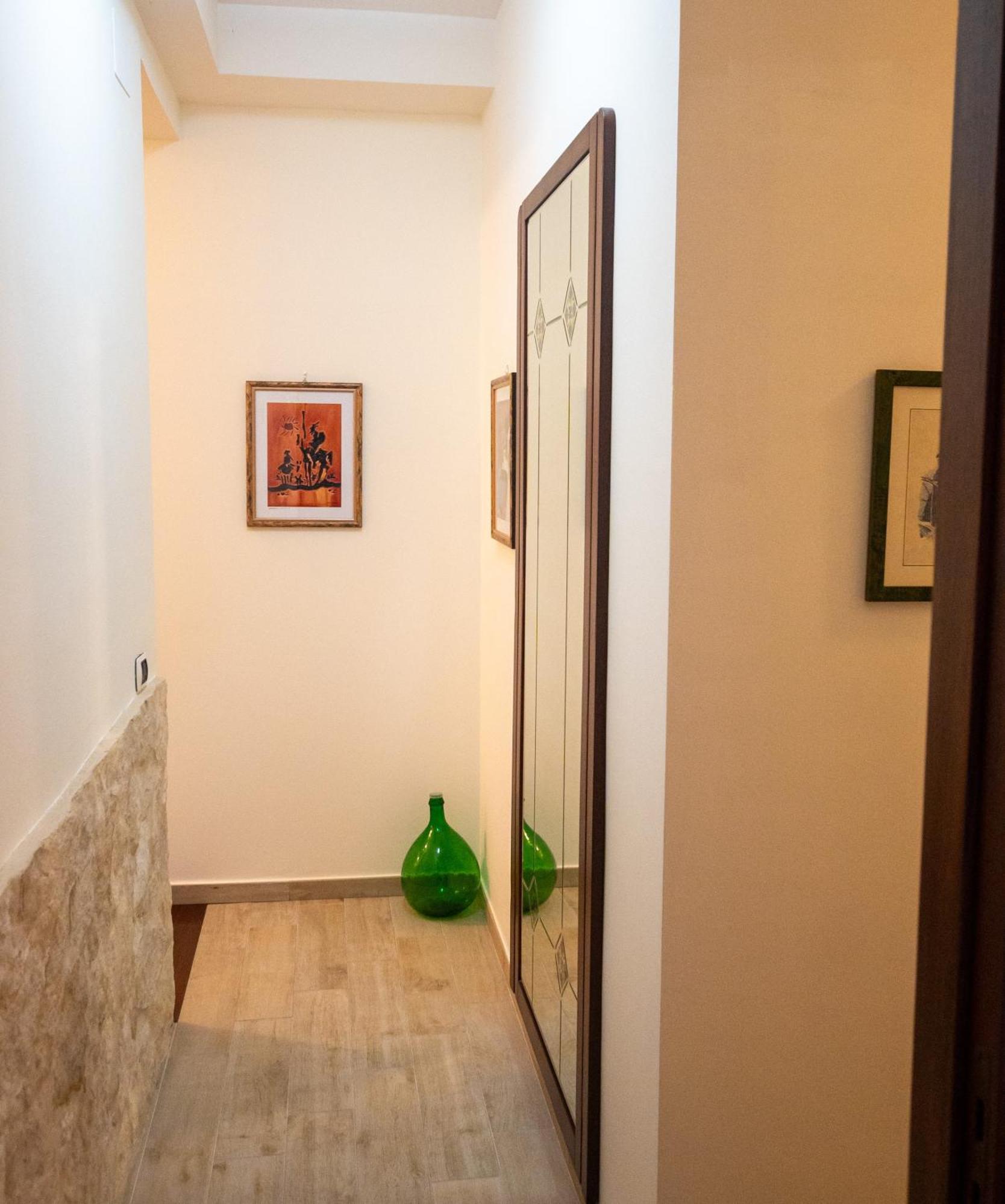 Corallo Holiday House Acitrezza Ачитреца Екстериор снимка